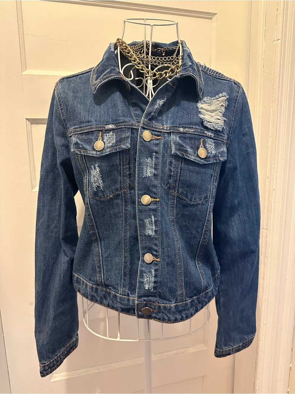 Forever 21 | Blue Distressed Denim Jacket | M